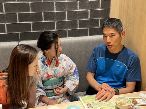 D7234FFA-4472-4C01-A5D5-D8A15957153F