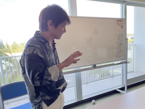 0CFC1CCF-2DBC-4156-B08F-2DEC1269A7BC