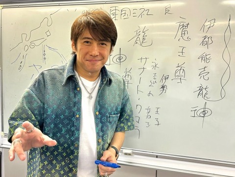 B4CB4542-3C1B-474E-9A02-2A503C0B9A59