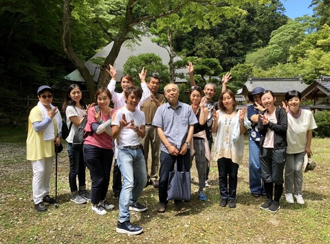 4411CA87-1E6C-4FD8-BB5E-8BE45BFE4C59