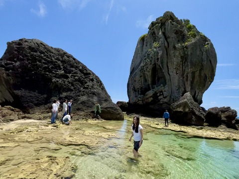 CA8D8298-6BDB-4637-89AF-40013146AAC1