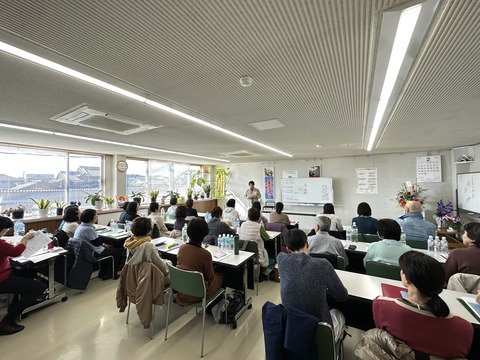 C95AC658-8A3F-4018-AD1C-2658D489F5B8