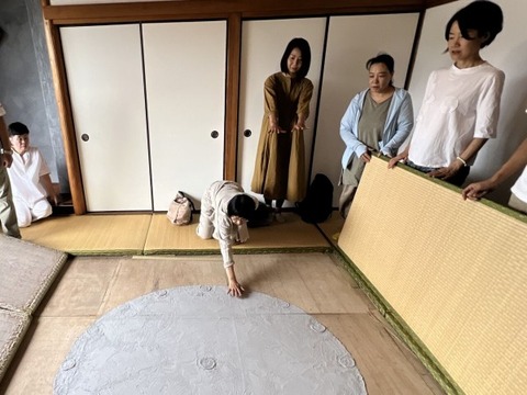 75513C39-1075-43E1-B68C-0B4E65BF870F