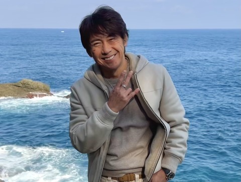 28CF84CA-60BE-4D22-9118-BFF86AB0B4FF