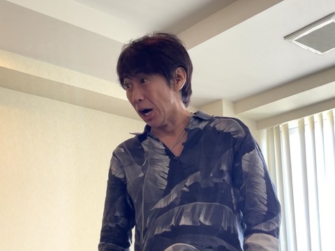 42C67F90-3044-41D6-A64D-660D52370499