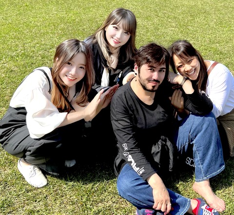 71209136-5BED-4A04-8202-35C0D0D34068