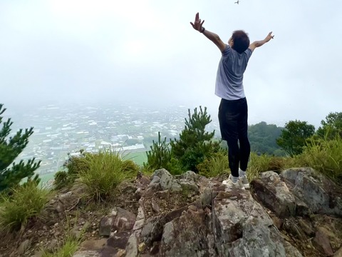 AF02D8B3-1C01-4402-9F2F-9B2B9E49AE42