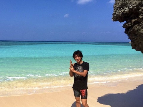 B6F35C4C-C700-4F86-BBE3-D86605D983E8