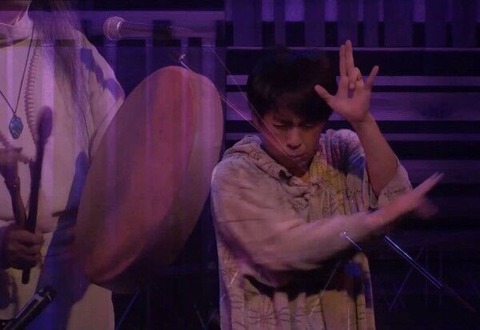 12F4B630-4BE8-43C1-803A-39E6C535EB71