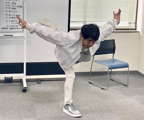 5DA38B05-CDB6-41CC-A542-4A2825992E0B