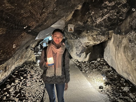 D8425B83-DF3E-4E92-96F1-5C5CDB673BBD