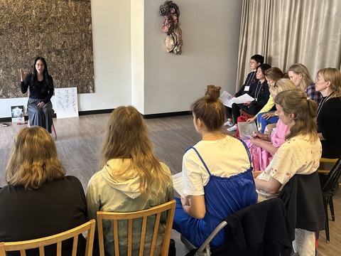 EBAE63BA-B4E1-40EF-8124-9E1752671E8F