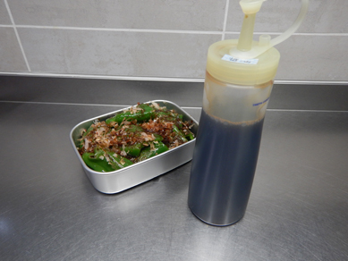 晩ごはん1900602_ピーマンおかか醤油P2