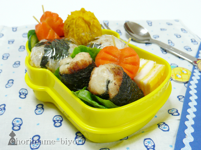 ふんわりのり巻きつくねとかぼちゃのクリチ茶巾弁当