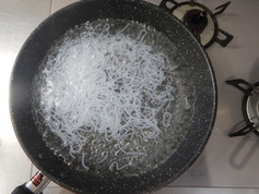 牛肉と糸こんにゃくのピリ辛炒め190524-P2