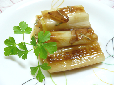 長ネギのローズマリー白ワインマリネ