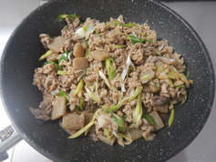 牛こん炒め190704-P4