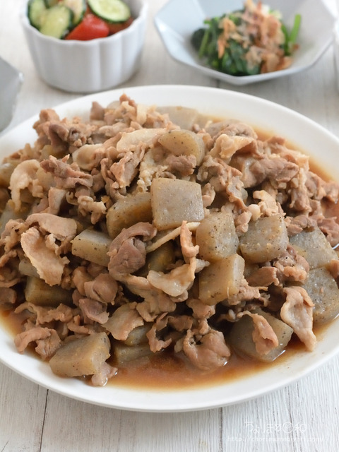 晩ごはん240603_豚こん炒め