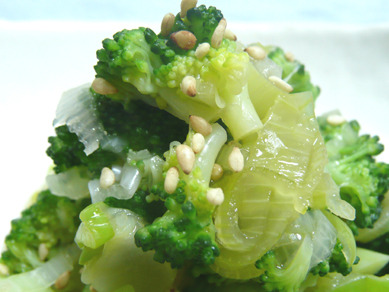 ブロッコリーの葱黒酢和え２