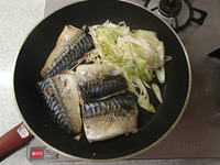 フライパン塩サバと炒めねぎP2