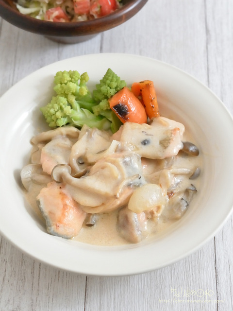 晩ごはん231011_鮭ときのこのチーズクリーム煮2