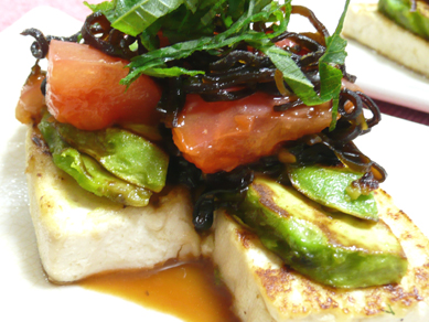 豆腐とアボガドが昆布にあうあう