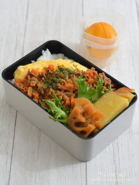 お弁当231028_レンジミートソース