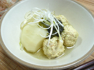 鶏なんこつ団子と蕪煮