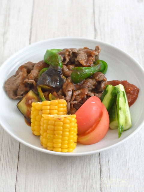 晩ごはん230728_焼肉グリルとうもろこし