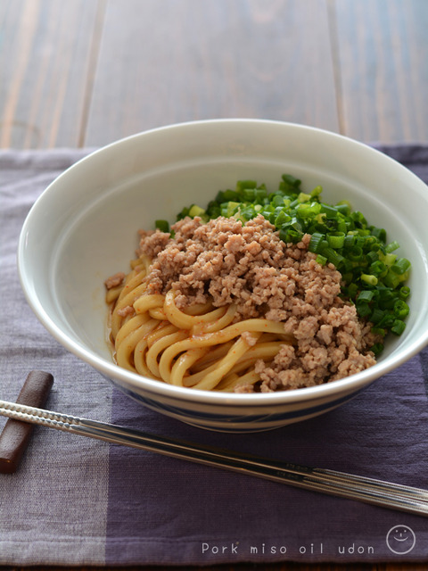 肉みそ油うどん_かどや1901