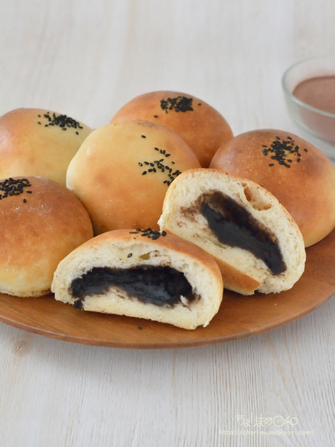 さらしあん黒ごまあんぱん_富澤商店コラム202301