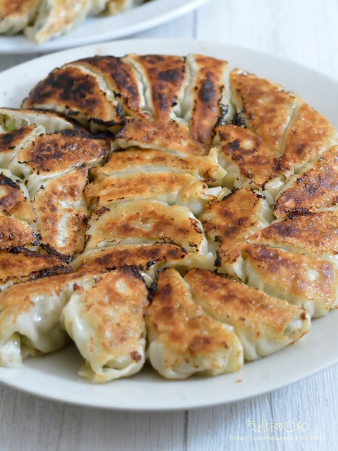 晩ごはん231112_焼き餃子