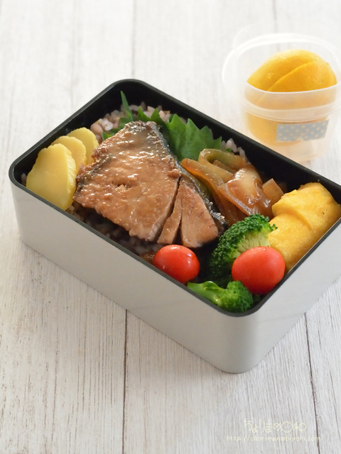 お弁当231017_ブリの照り焼き