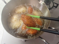 鶏まいたけの揚げつくねP4
