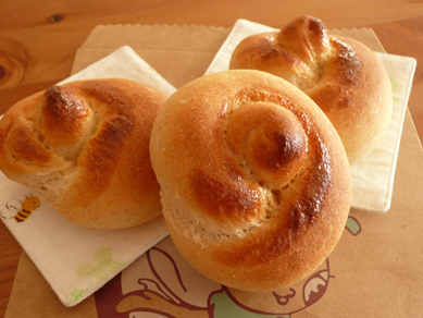 ジャム巻☆全粒粉コーンパン