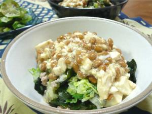 白菜と豚ひきの納豆腐がけ
