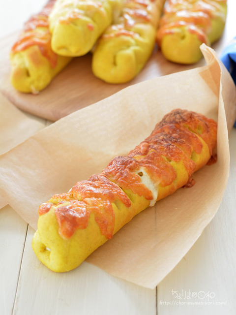 はるゆたかカレーチーズパン_TOMIZ2108