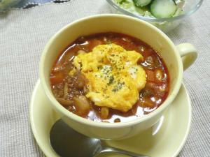 大豆と牛ひき肉の赤ワイントマトシチュー