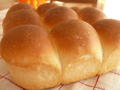 ちぎりながら食べたい満足パン