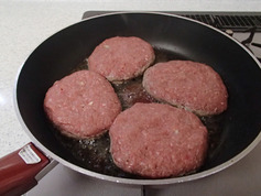 簡単デミグラスソースハンバーグP