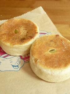 全粒紛チーズマフィン