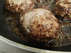 簡単デミグラスソースハンバーグP3