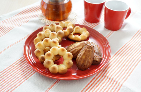 ミックス粉で簡単！ドーナツカヌレ_富澤2509-2