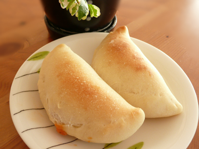 カルツォーネ