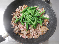 牛肉といんげんのカレー風味のウスター炒め200225-P3