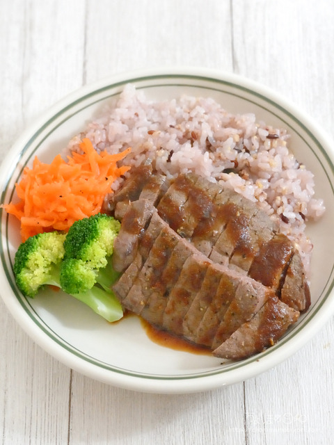 晩ごはん240726_ステーキ
