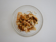 和弁当親子_大森屋181124-ふりかけチキンP3