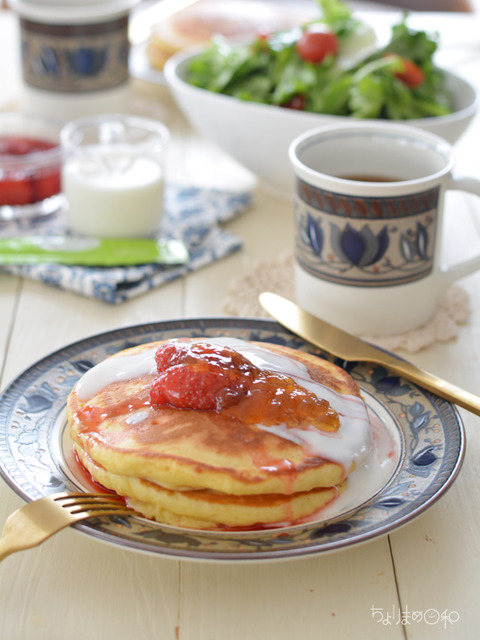 パンケーキ ヨーグルト&いちごソース_BOM1905-18