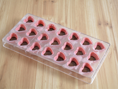 ヴィンテージ缶240309_cottaPR_チョコ3
