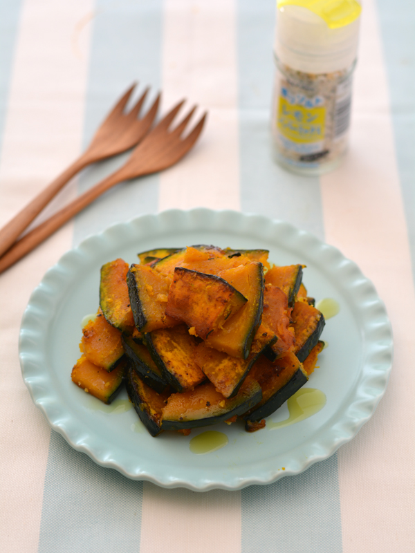 減塩副菜レシピ】かぼちゃのレモンペパーミックスオイル焼き。 [焼き・揚げ・炒め - 野菜類] : ちょりまめ日和 | ちょりママ（西山京子）オフィシャル料理ブログ Powered By ライブドアブログ